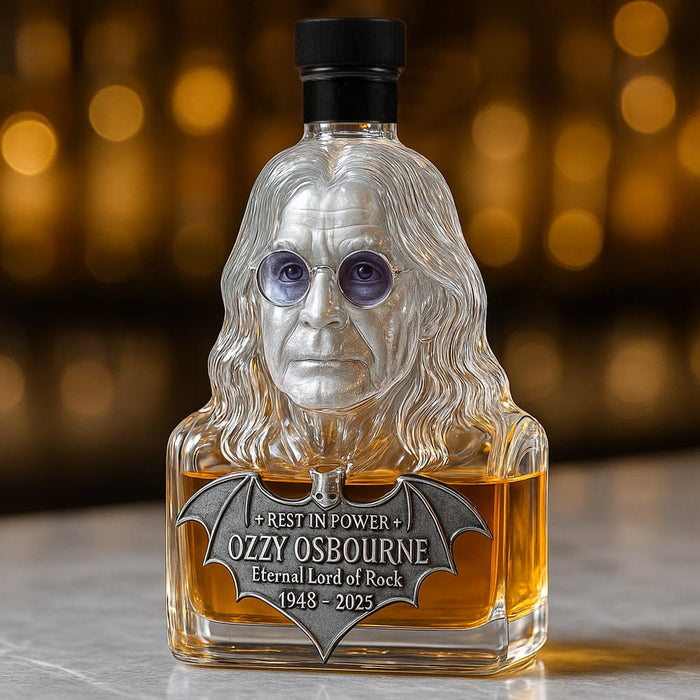 Conservado en cristal — botella de whisky en honor a Ozzy Osbourne